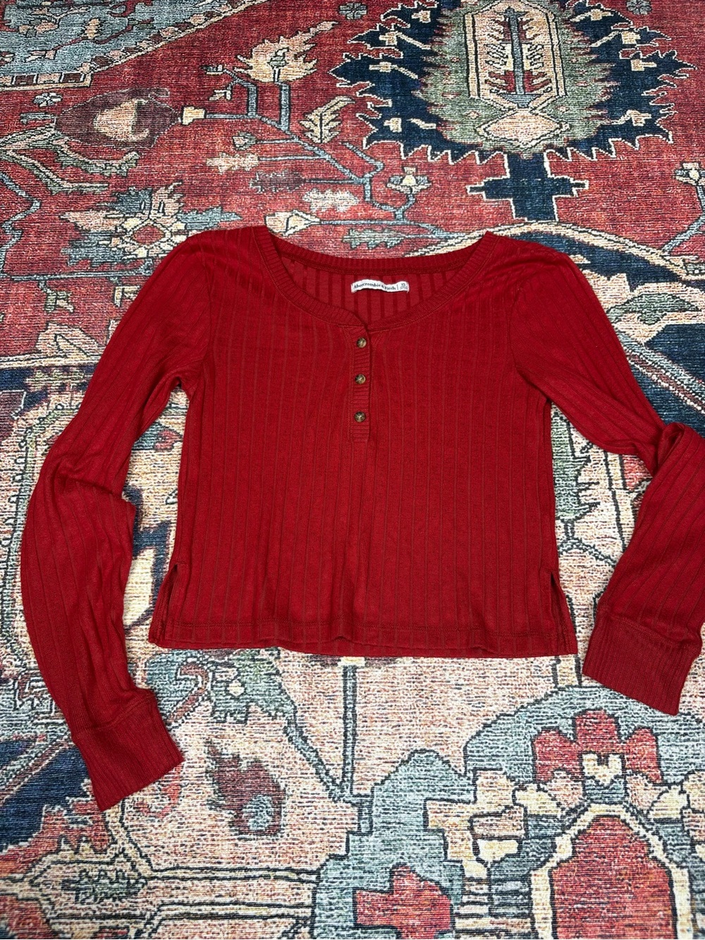 ABERCROMBIE & Fitch Red Ribbed cropped stretchy Henley Long-Sleeve top